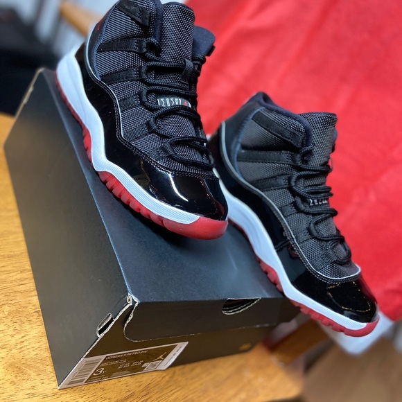 Jordan 11 Retro Bred (PS) - Picture 5 of 8